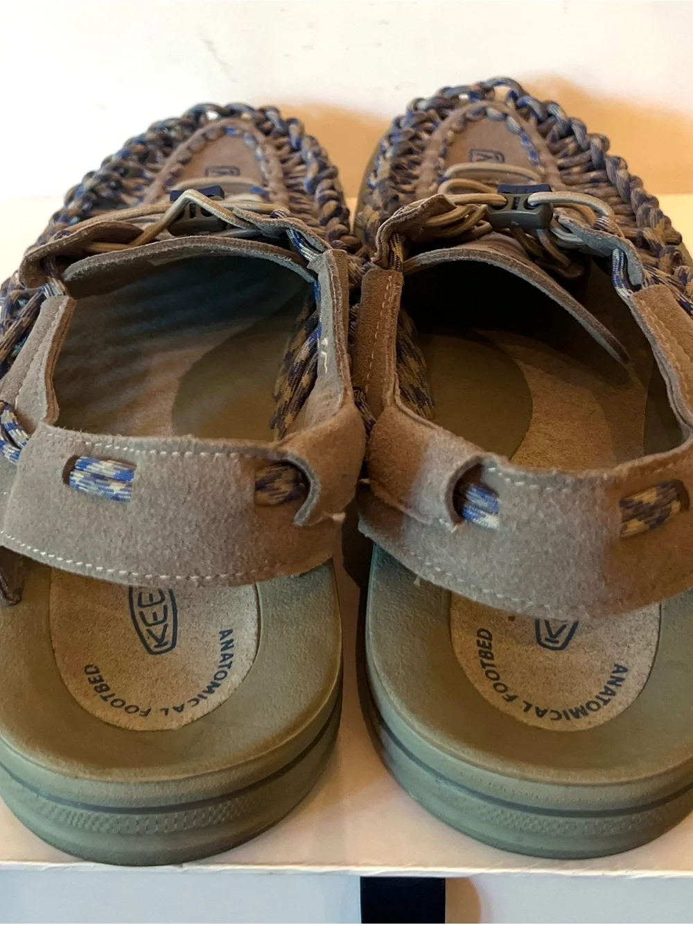 Keen Uneek Men’s US Size 13 Bungee Cord Shoes Hiking Sandals Gray